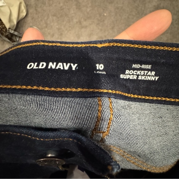 Old Navy Rockstar Super Skinny Jeans‎ | Size 10 Long | Dark Wash Never Worn - Picture 3 of 5